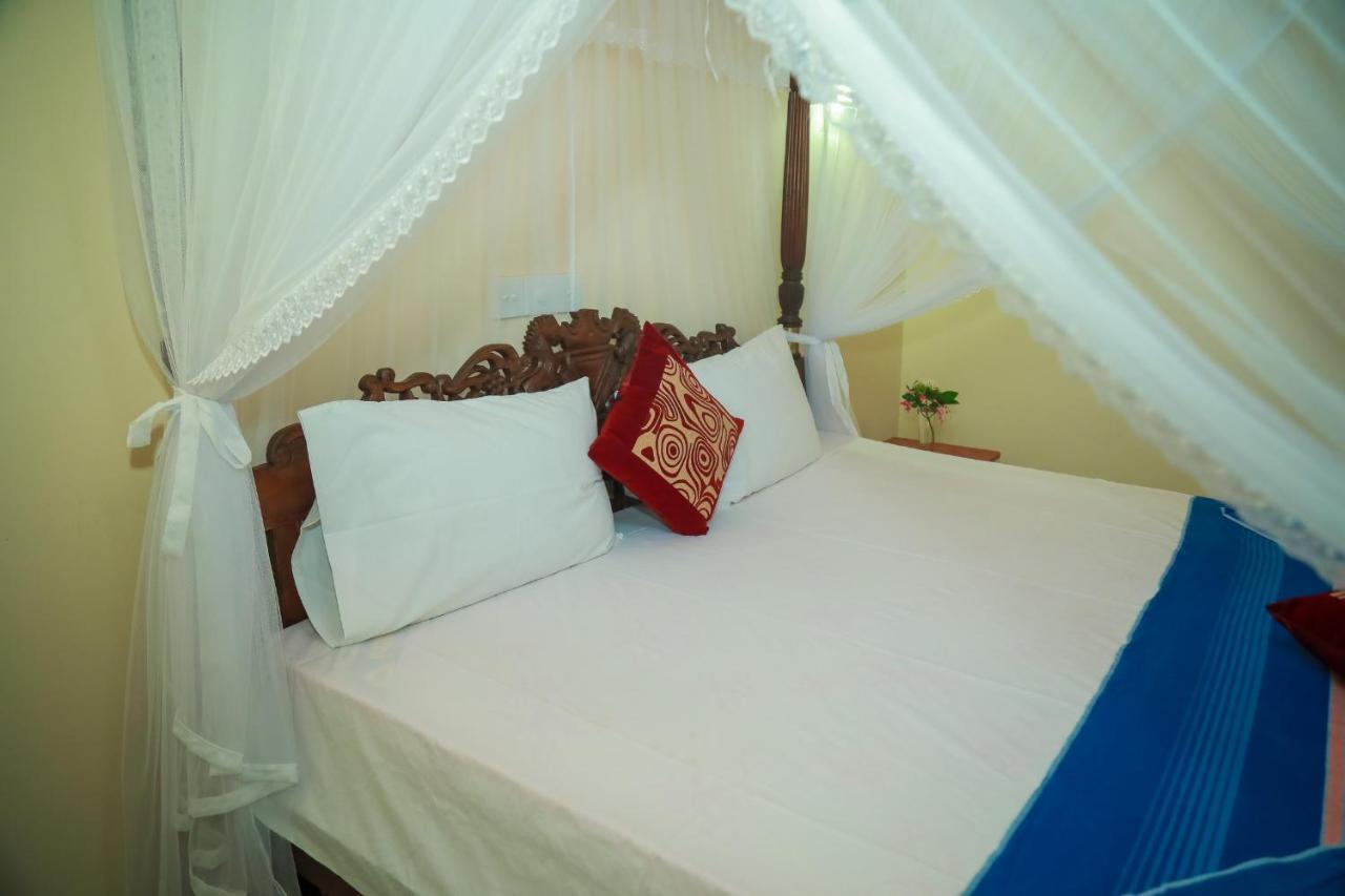 היקדואה Hasaranga Holiday House מראה חיצוני תמונה