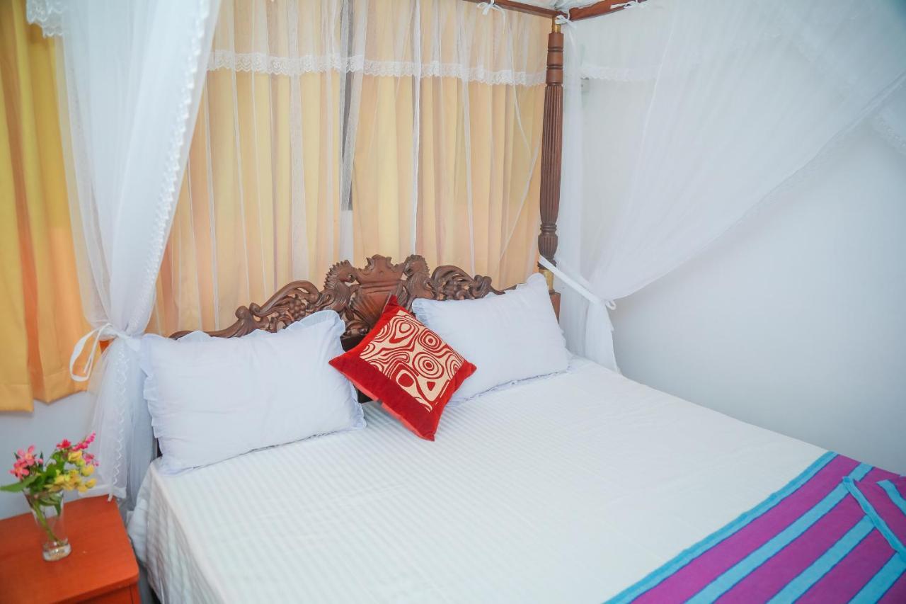 היקדואה Hasaranga Holiday House מראה חיצוני תמונה