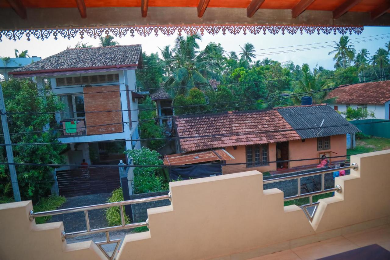 היקדואה Hasaranga Holiday House מראה חיצוני תמונה
