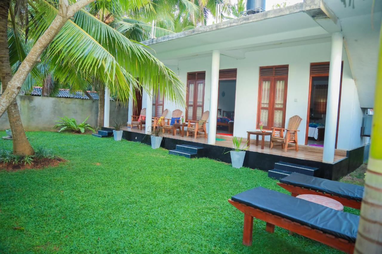 היקדואה Hasaranga Holiday House מראה חיצוני תמונה
